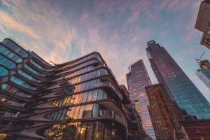 7-sekundowy plan oszczędzania: jak od dziś automatycznie odkładać 10% wypłaty, wyeliminować „małe ucieczki” w wydatkach i kontrolować budżet bez arkuszy.